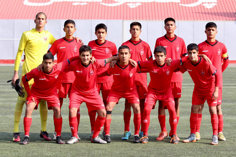 گزارش تصویری دیدار نونهالان پرسپولیس - نونهالان آریا پارس - 27 آبان 1400